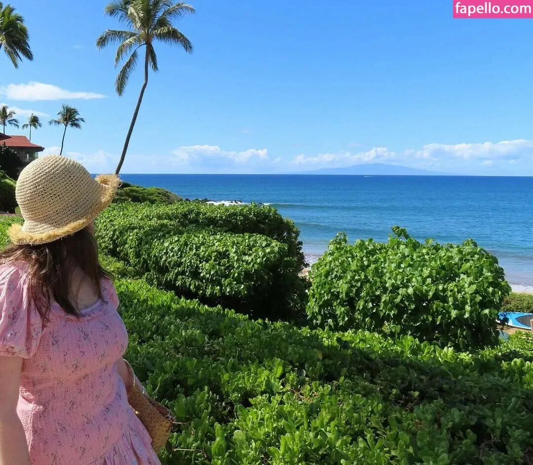 Emma Kenney Onlyfans Photo Gallery 