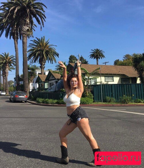 Emma Kenney Onlyfans Photo Gallery 