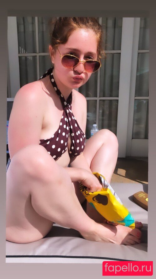 Emma Kenney Onlyfans Photo Gallery 