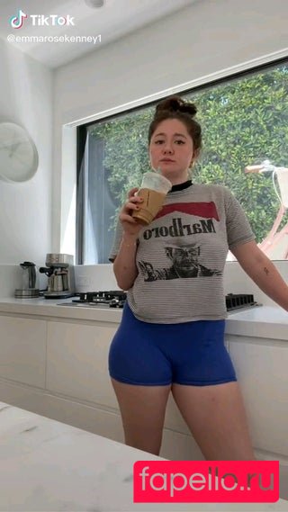 Emma Kenney Onlyfans Photo Gallery 