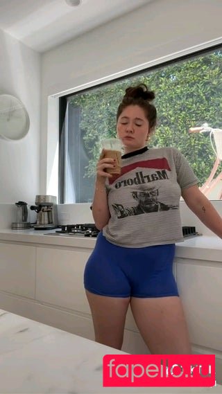 Emma Kenney Onlyfans Photo Gallery 