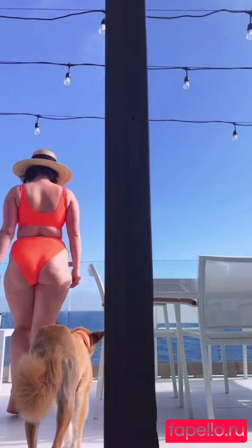 Emma Kenney Onlyfans Photo Gallery 