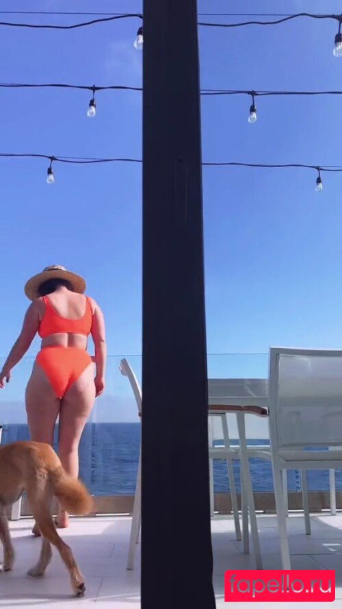 Emma Kenney Onlyfans Photo Gallery 