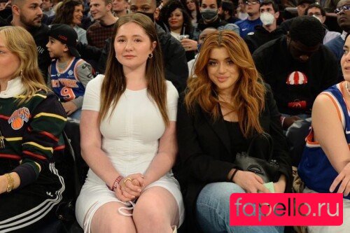 Emma Kenney Onlyfans Photo Gallery 