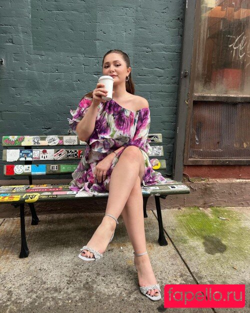 Emma Kenney Onlyfans Photo Gallery 