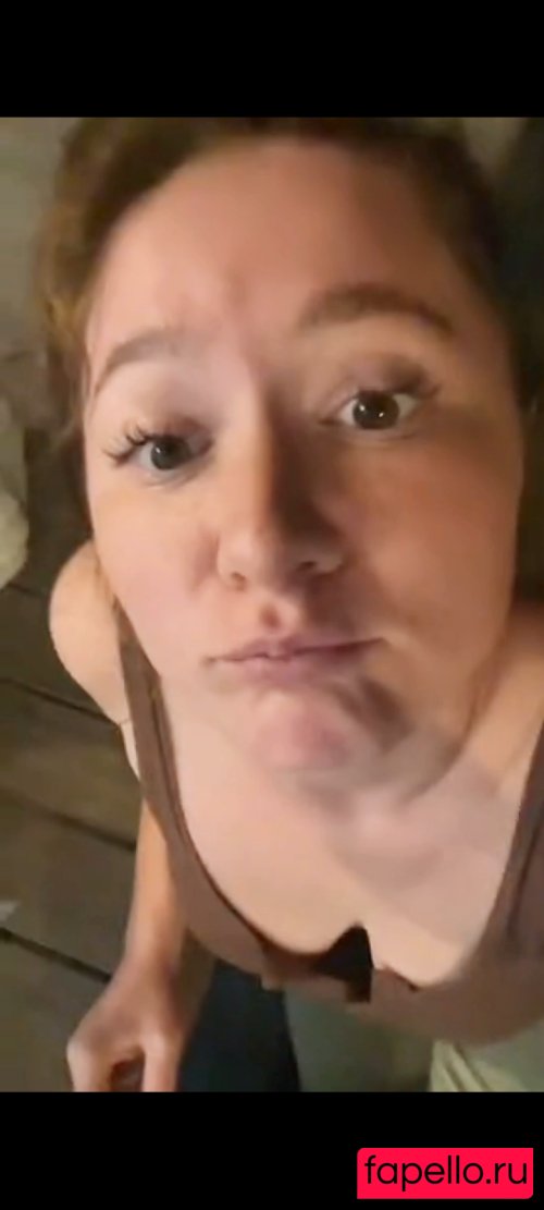 Emma Kenney Onlyfans Photo Gallery 