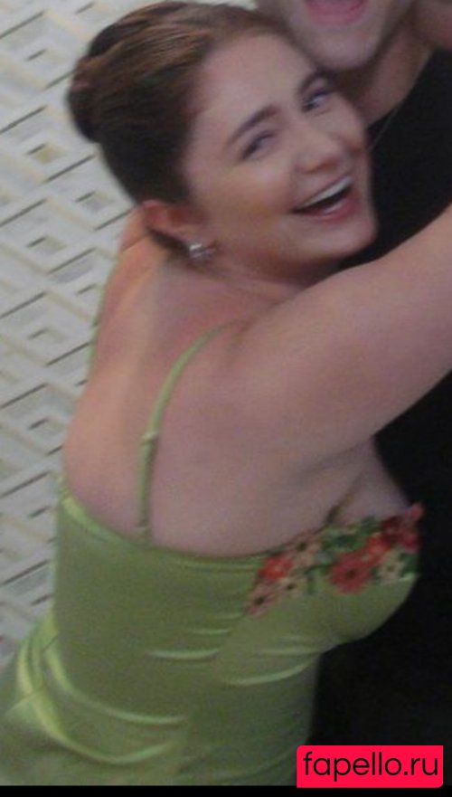 Emma Kenney Onlyfans Photo Gallery 