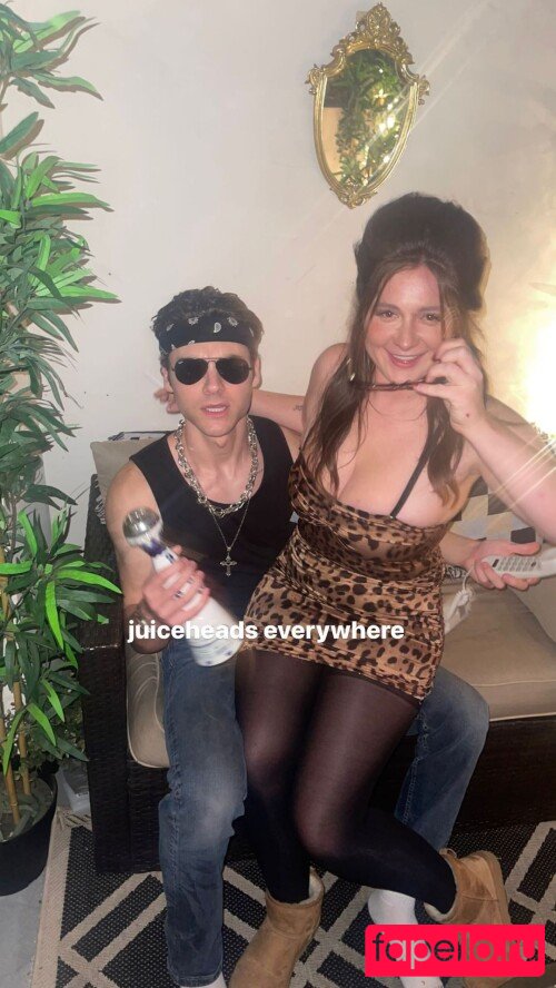 Emma Kenney Onlyfans Photo Gallery 