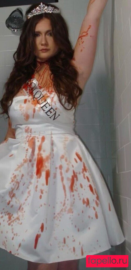 Emma Kenney Onlyfans Photo Gallery 