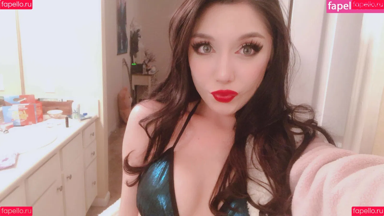 BadFawn FREE Onlyfans Photo Gallery 