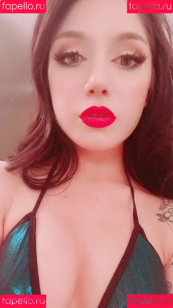 BadFawn FREE Onlyfans Photo Gallery 
