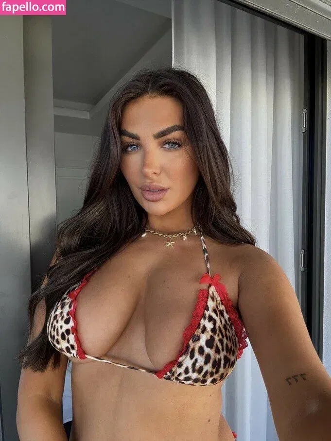 ambsphillips Onlyfans Photo Gallery 