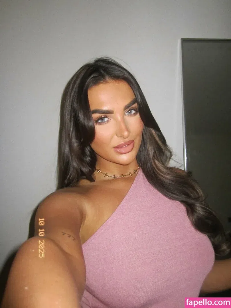 ambsphillips Onlyfans Photo Gallery 