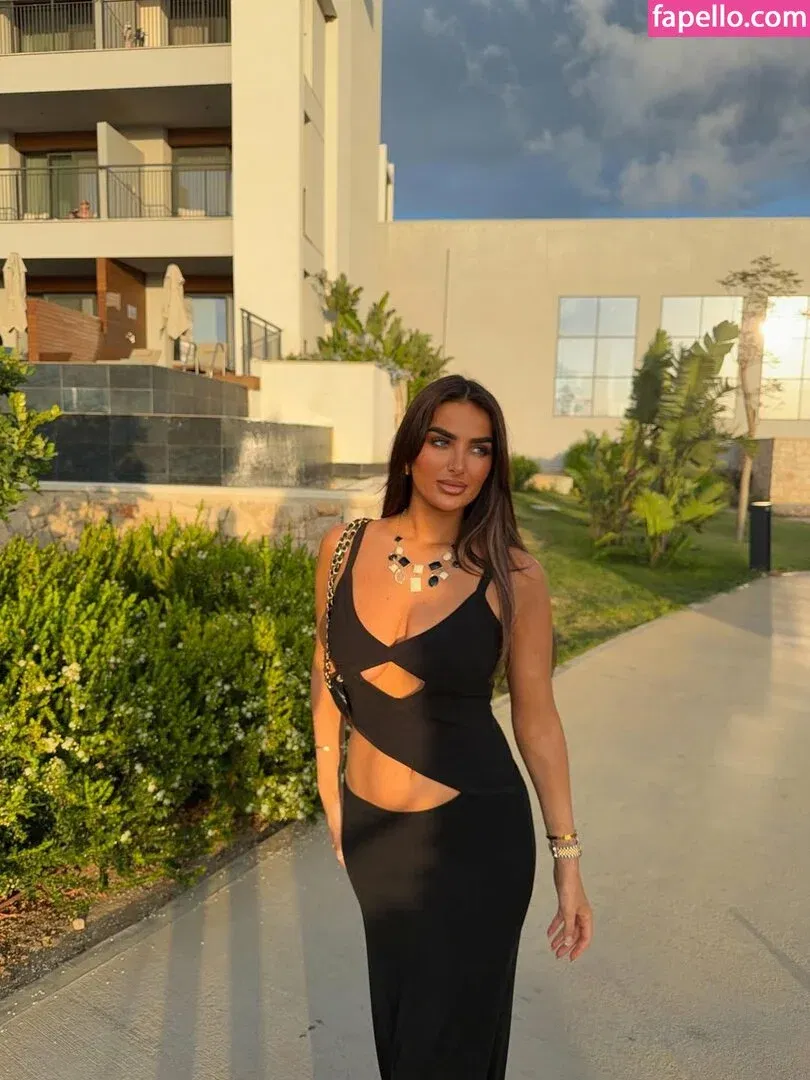 ambsphillips Onlyfans Photo Gallery 