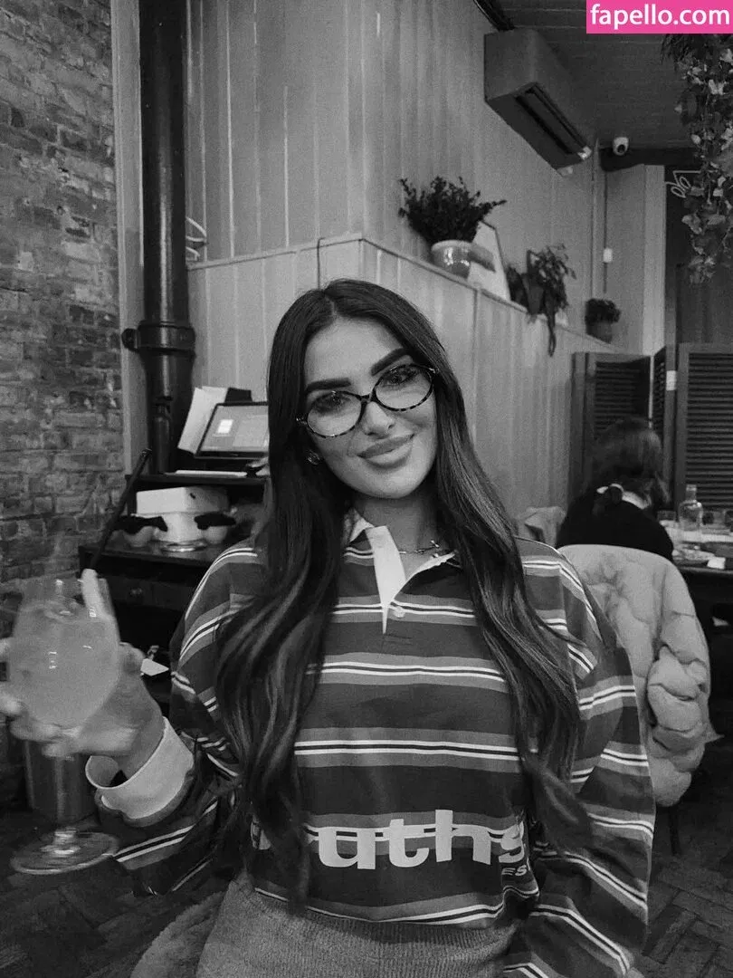 ambsphillips Onlyfans Photo Gallery 