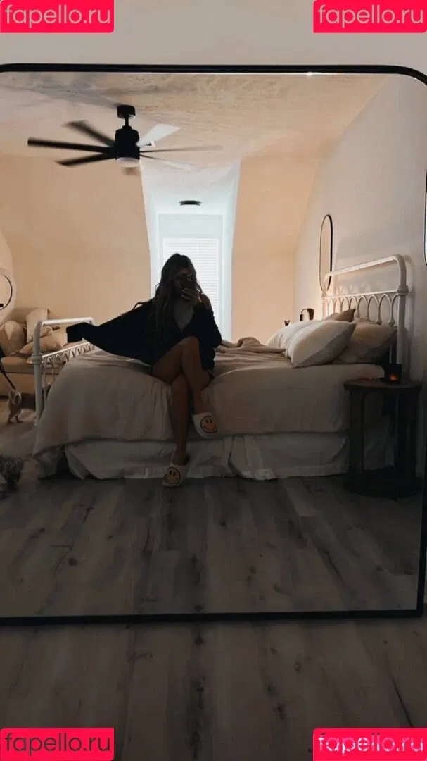 Zoey Aune Onlyfans Photo Gallery 