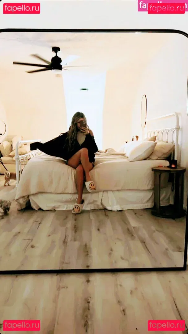 Zoey Aune Onlyfans Photo Gallery 