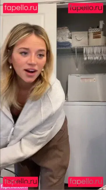 Zoey Aune Onlyfans Photo Gallery 