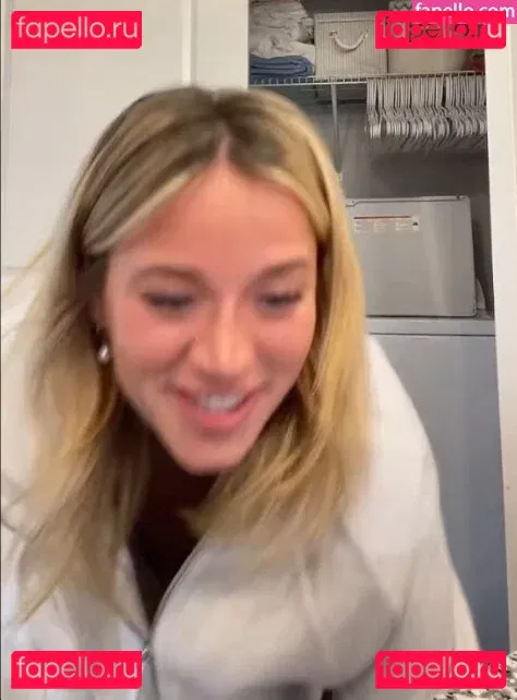 Zoey Aune Onlyfans Photo Gallery 