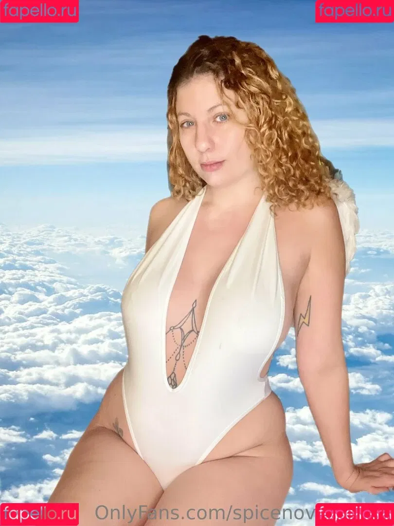 spicenovageektv Onlyfans Photo Gallery 