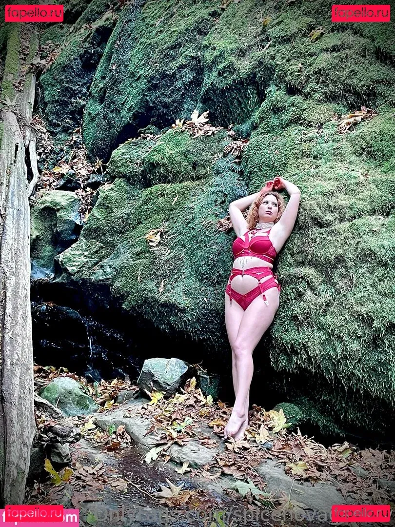 spicenovageektv Onlyfans Photo Gallery 