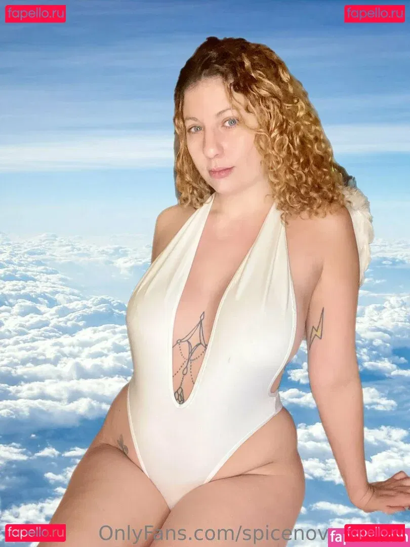 spicenovageektv Onlyfans Photo Gallery 