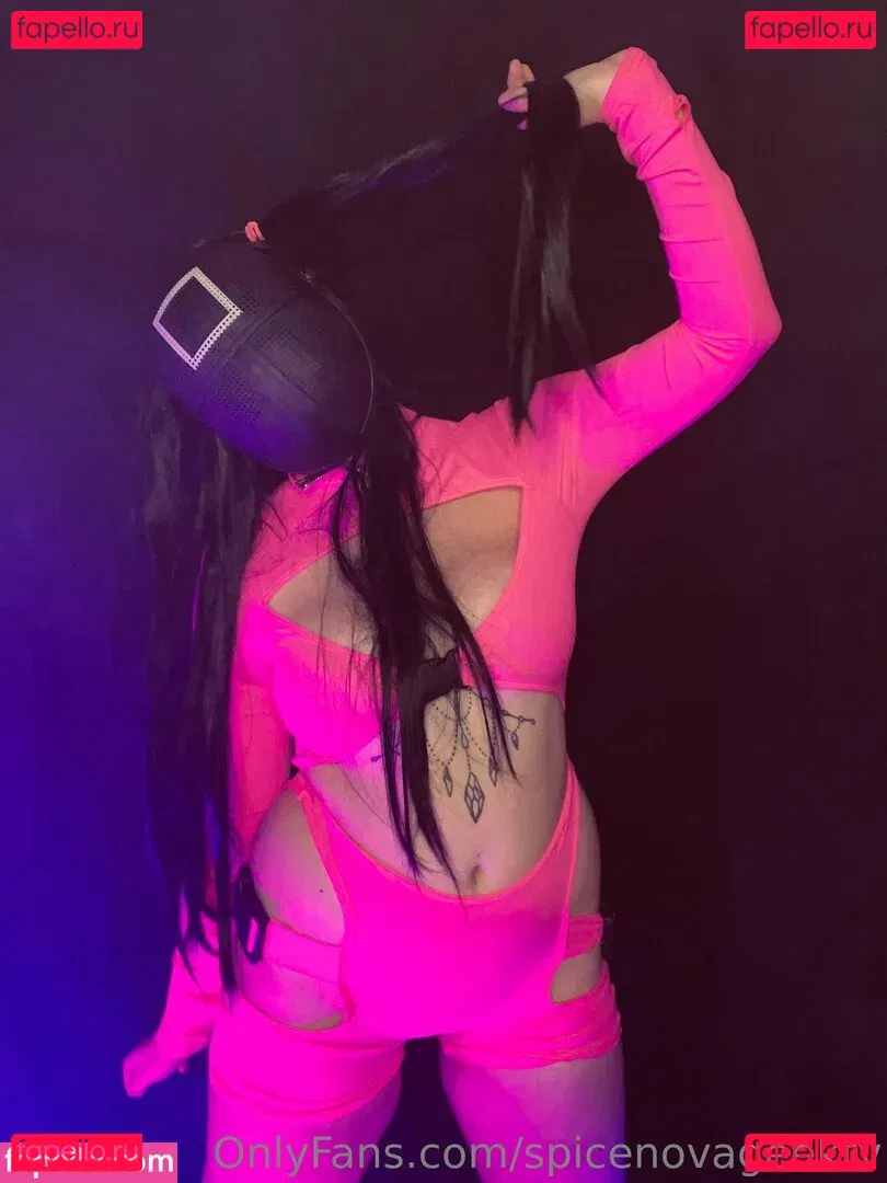 spicenovageektv Onlyfans Photo Gallery 