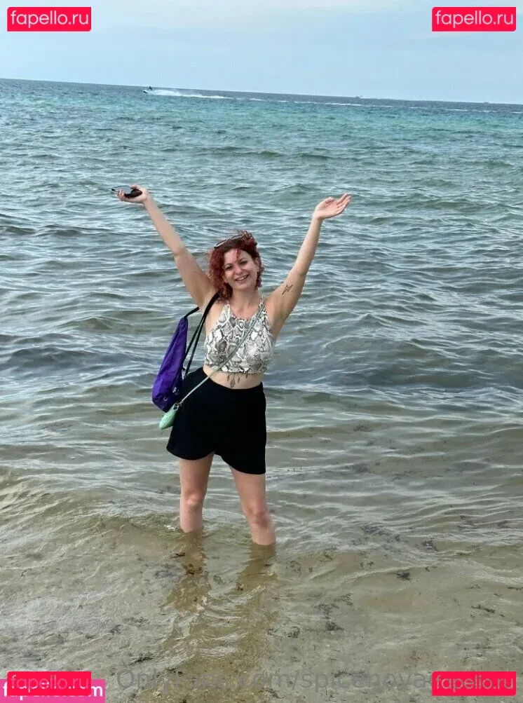 spicenovageektv Onlyfans Photo Gallery 