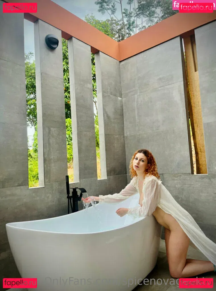 spicenovageektv Onlyfans Photo Gallery 