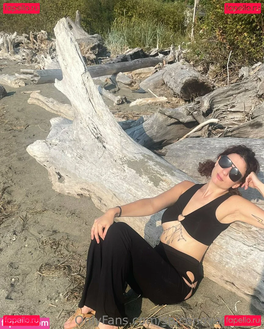 spicenovageektv Onlyfans Photo Gallery 