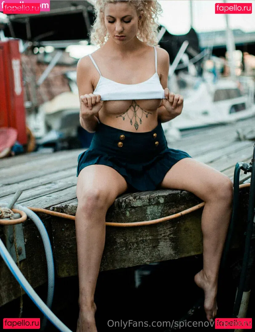 spicenovageektv Onlyfans Photo Gallery 