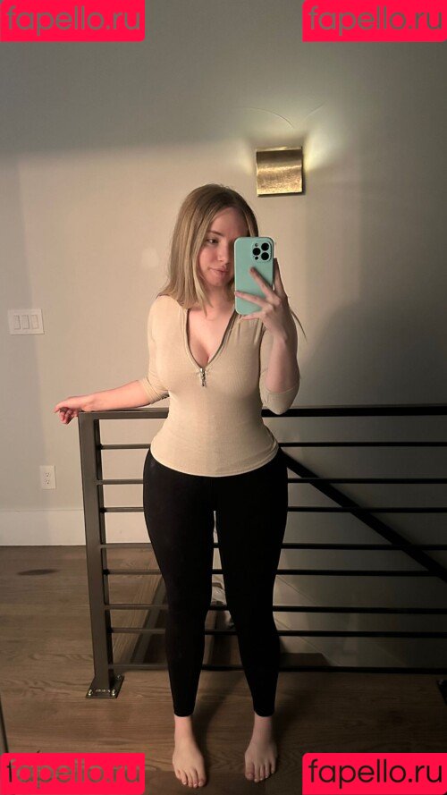 SkyWallace Onlyfans Photo Gallery 