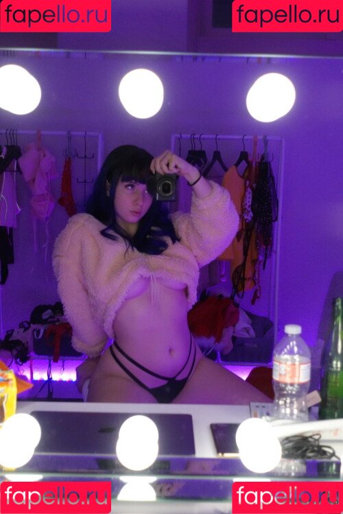 SkyWallace Onlyfans Photo Gallery 