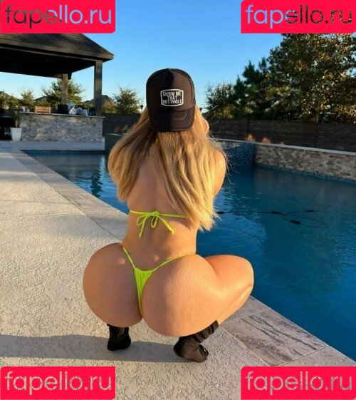 SkyWallace Onlyfans Photo Gallery 