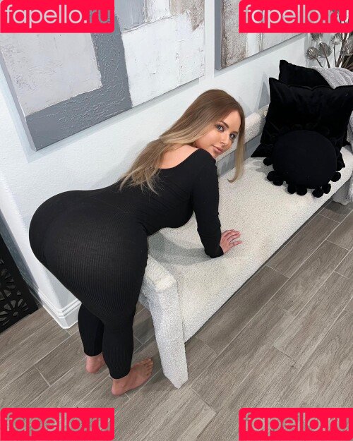 SkyWallace Onlyfans Photo Gallery 