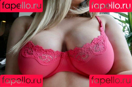 SkyWallace Onlyfans Photo Gallery 