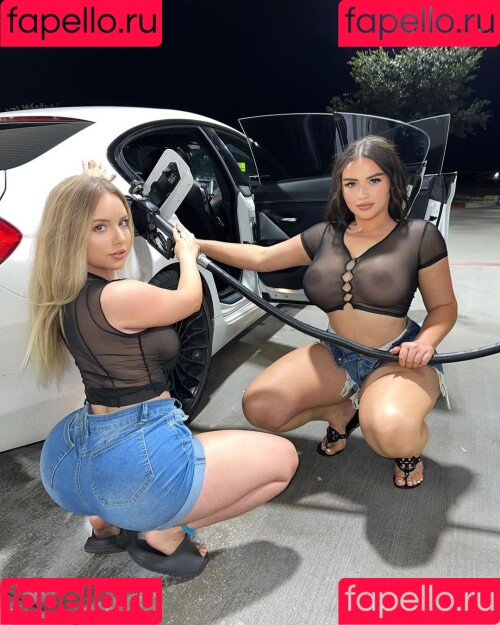 SkyWallace Onlyfans Photo Gallery 