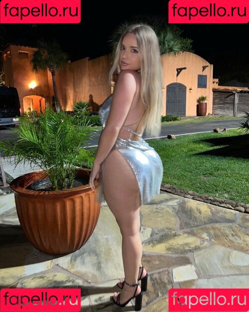 SkyWallace Onlyfans Photo Gallery 