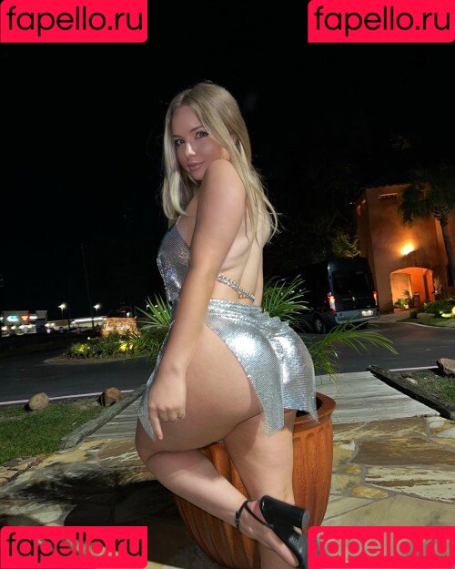 SkyWallace Onlyfans Photo Gallery 