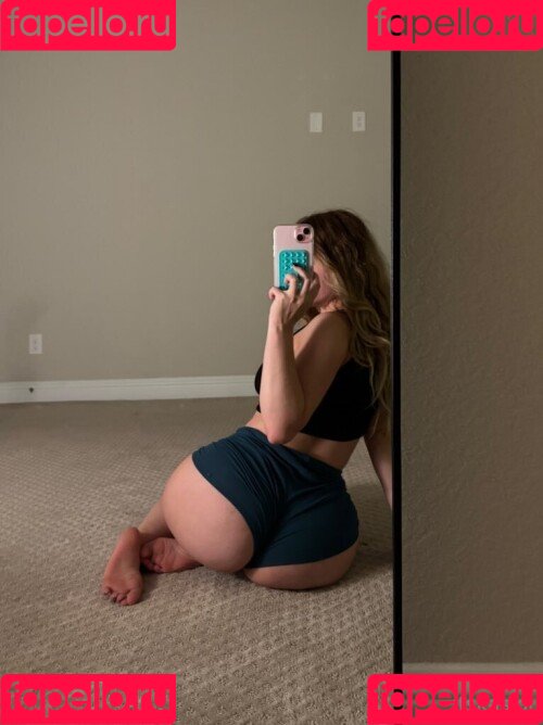 SkyWallace Onlyfans Photo Gallery 