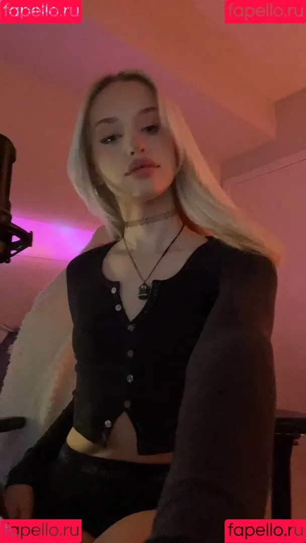 veefroggy Onlyfans Photo Gallery 