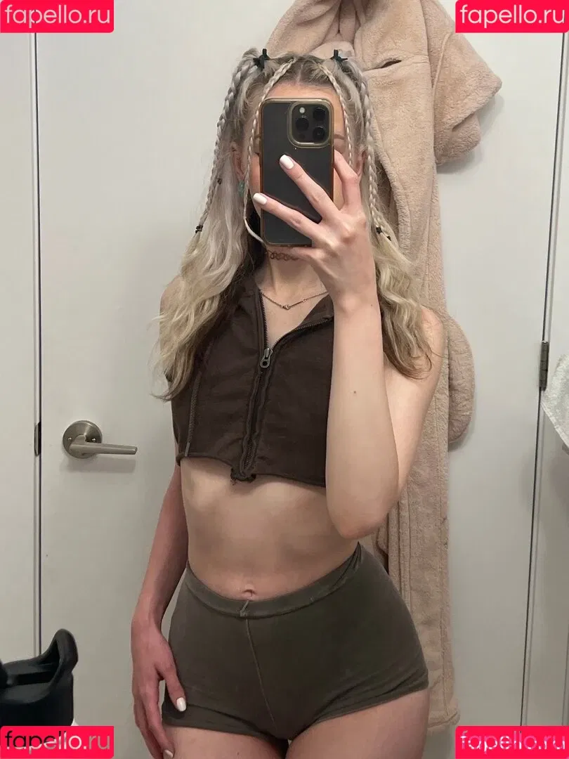 veefroggy Onlyfans Photo Gallery 