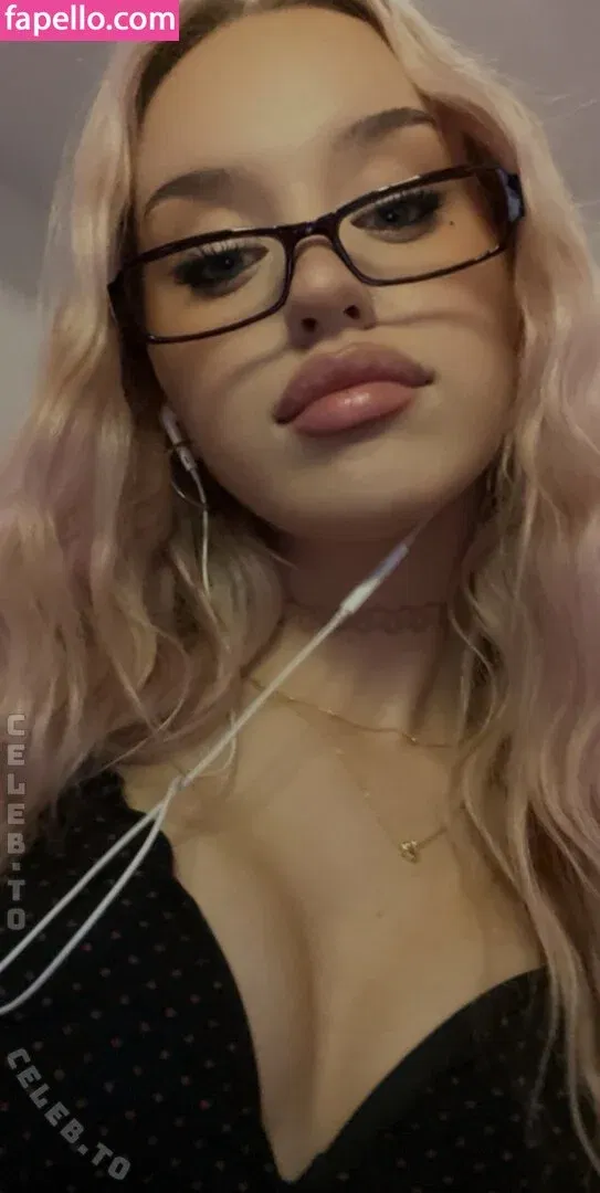 veefroggy Onlyfans Photo Gallery 