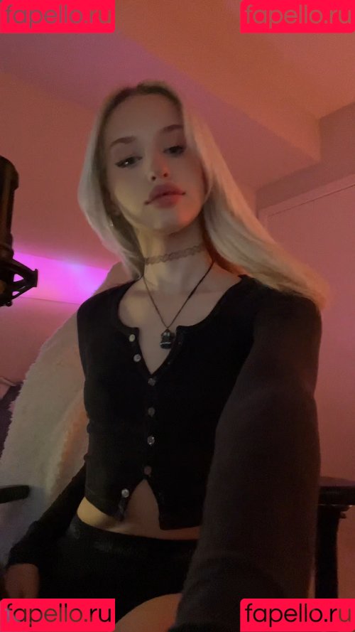 veefroggy Onlyfans Photo Gallery 