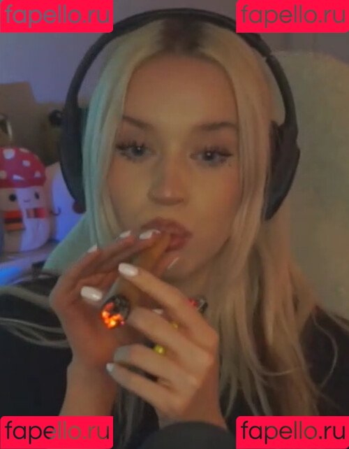 veefroggy Onlyfans Photo Gallery 