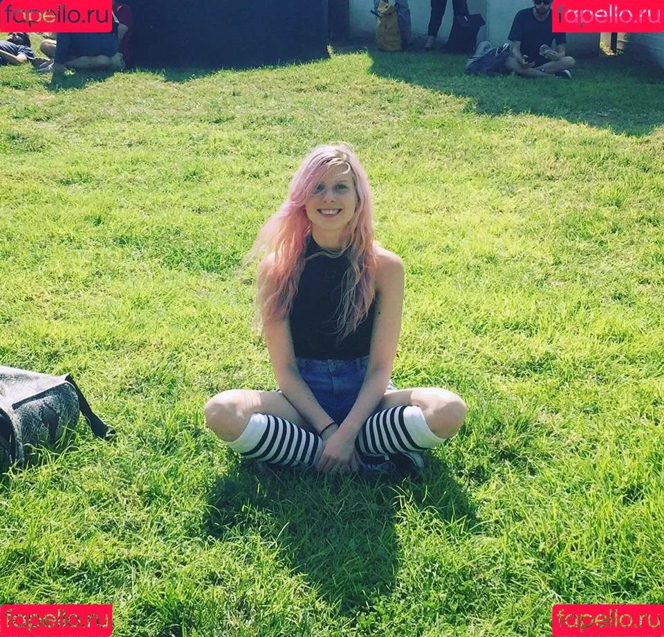 May K Onlyfans Photo Gallery 