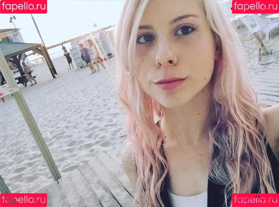 May K Onlyfans Photo Gallery 