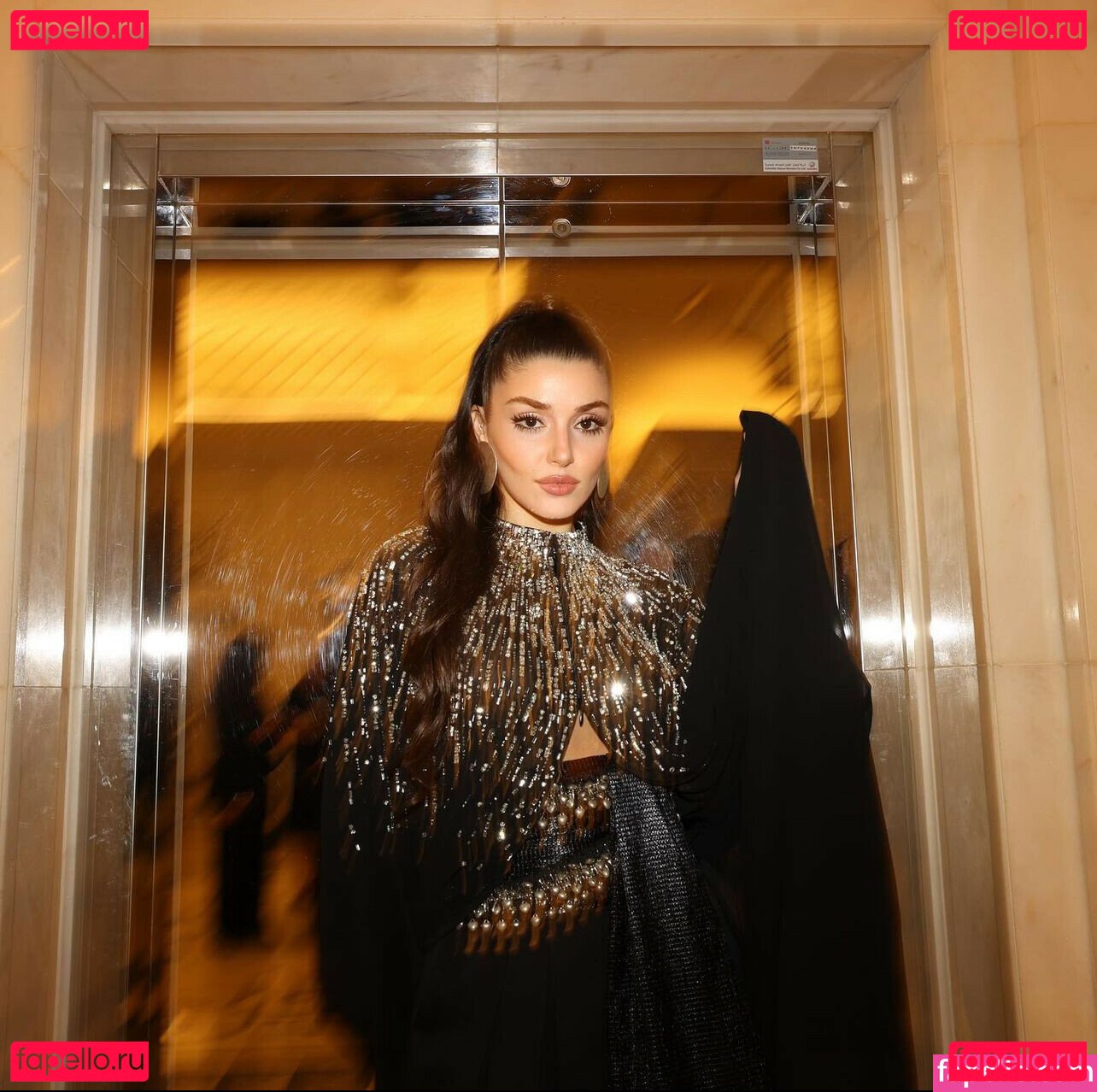 Hande Ercel / handemiyy Onlyfans Photo Gallery 