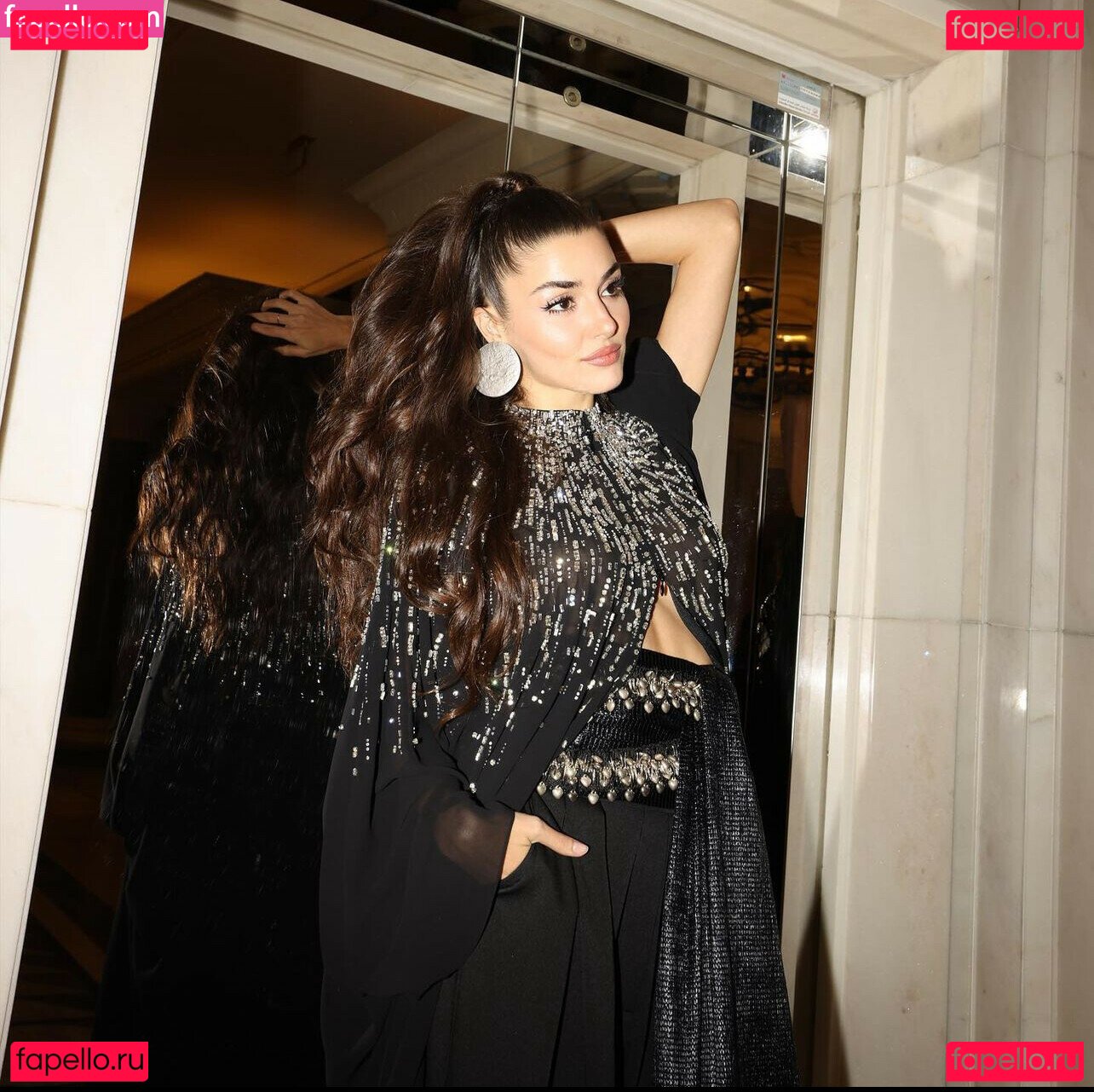 Hande Ercel / handemiyy Onlyfans Photo Gallery 