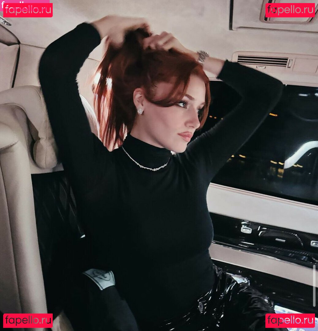 Hande Ercel / handemiyy Onlyfans Photo Gallery 